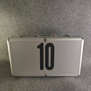 Poker Set – 400 Chips + 1 Deck + Dealer Button | Metal Case | NEW Sealed